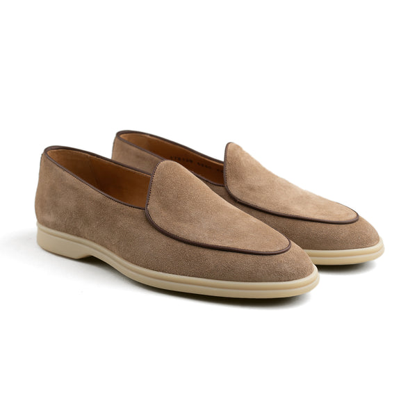 Belgian Loafer w/ Rubber Sole - Antilope Suede