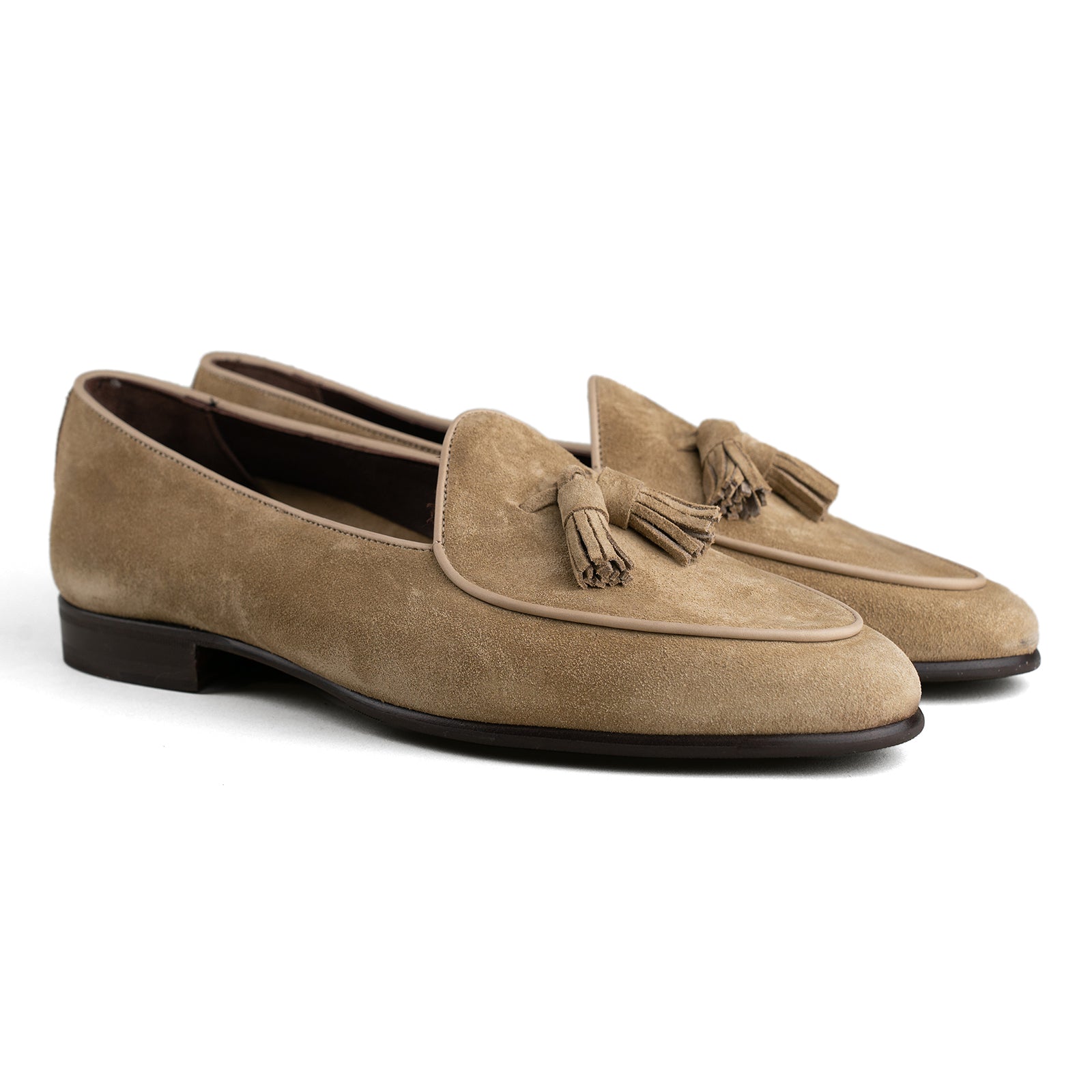 berwick belgian tassel loafer maple suede  default picture 
