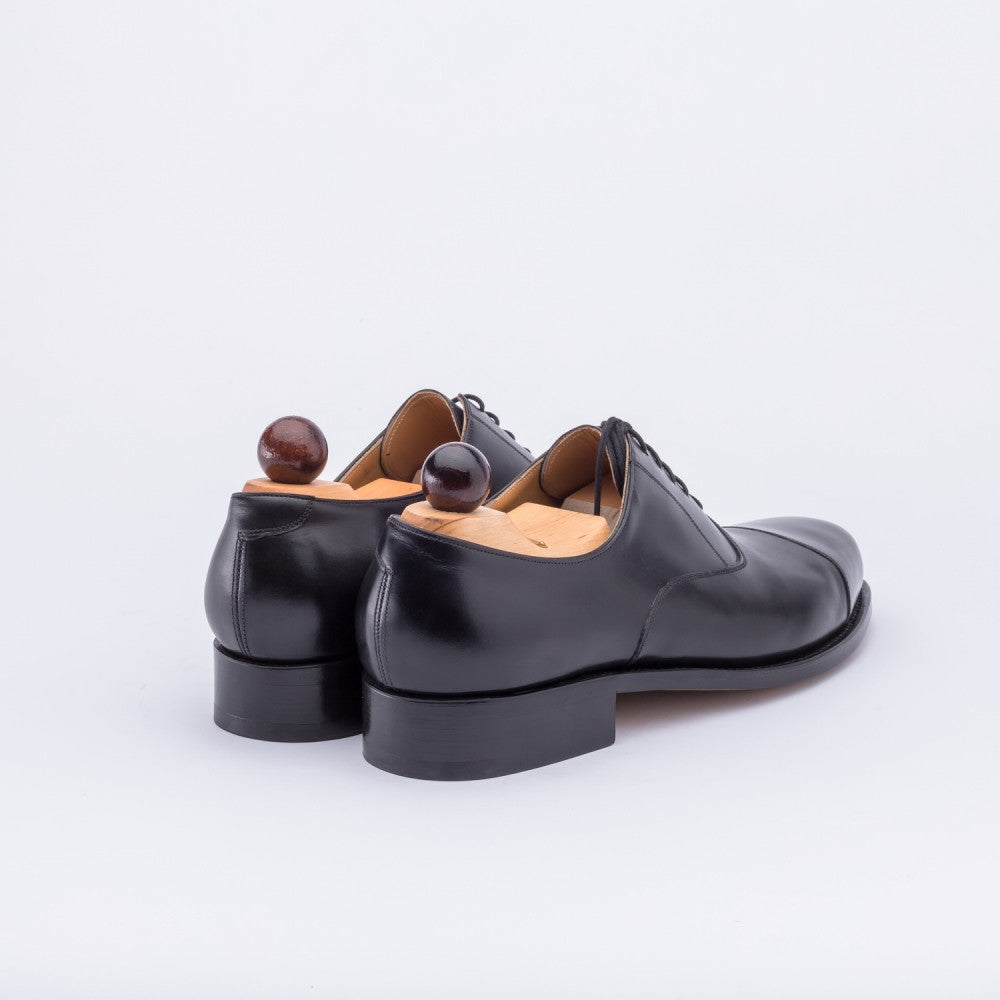 Vass Shoes Style 1052 - Black Calf - Rear View