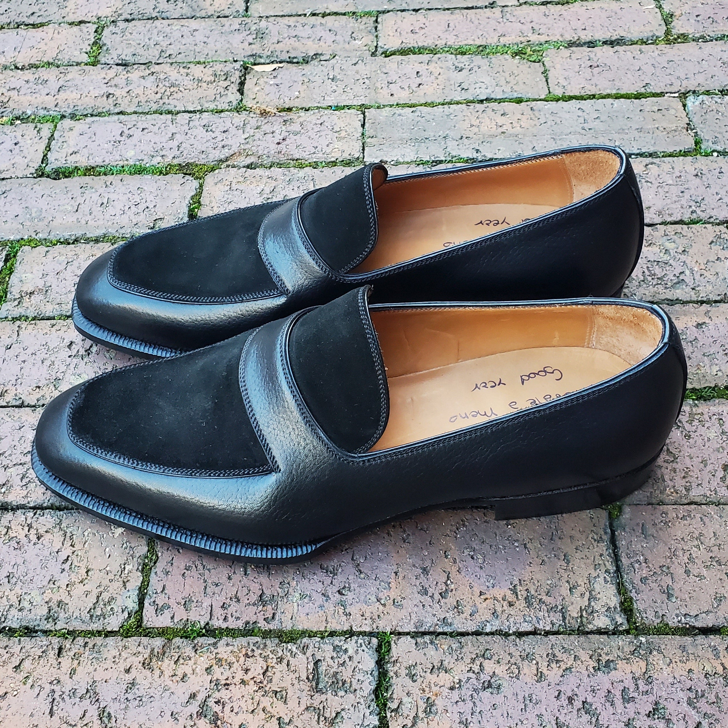 Style EB-22 - Black Inca Grain / Superbuck Suede