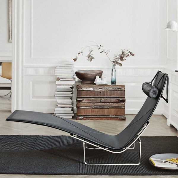 PK24 Lounge Chair - Black Leather