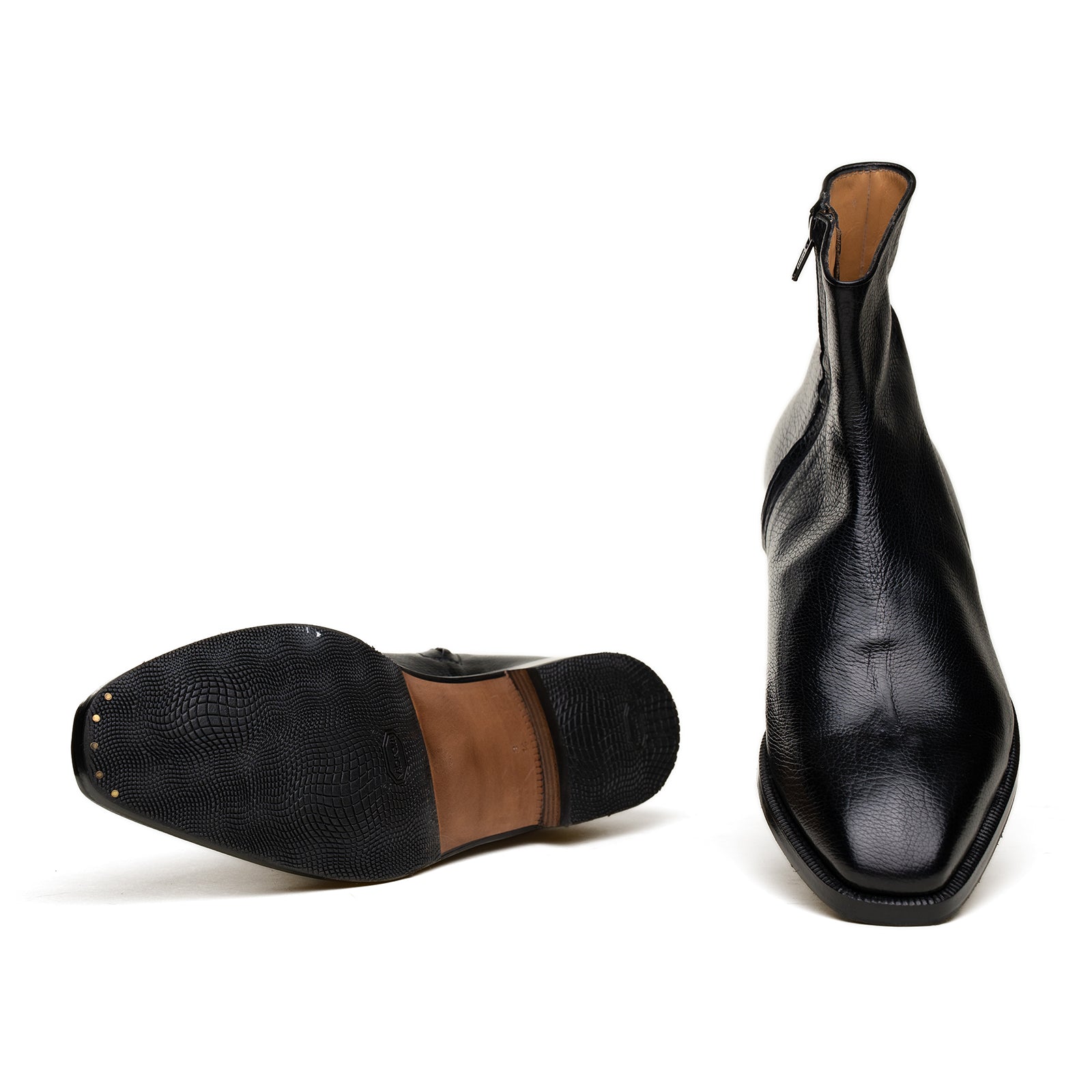 Style 3993 - Black Lama