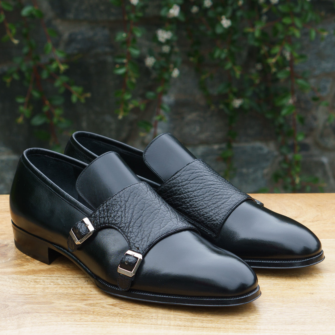 Style 3984 - Black Calf / Black Shark