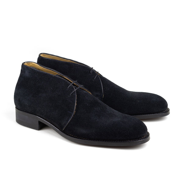 2 Eyelet Chukka Boot - Black Suede