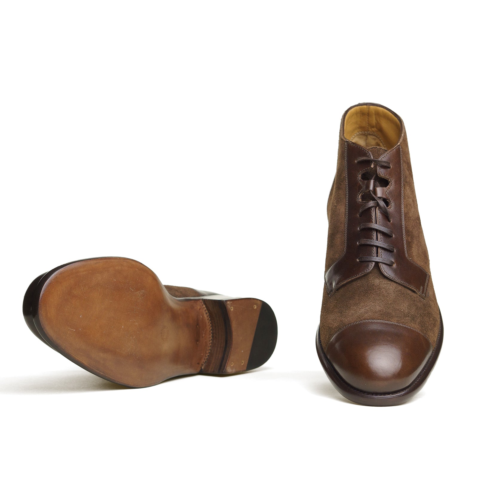 Style 32820 - Cigar Kudu Reverse / T. Moro Calf