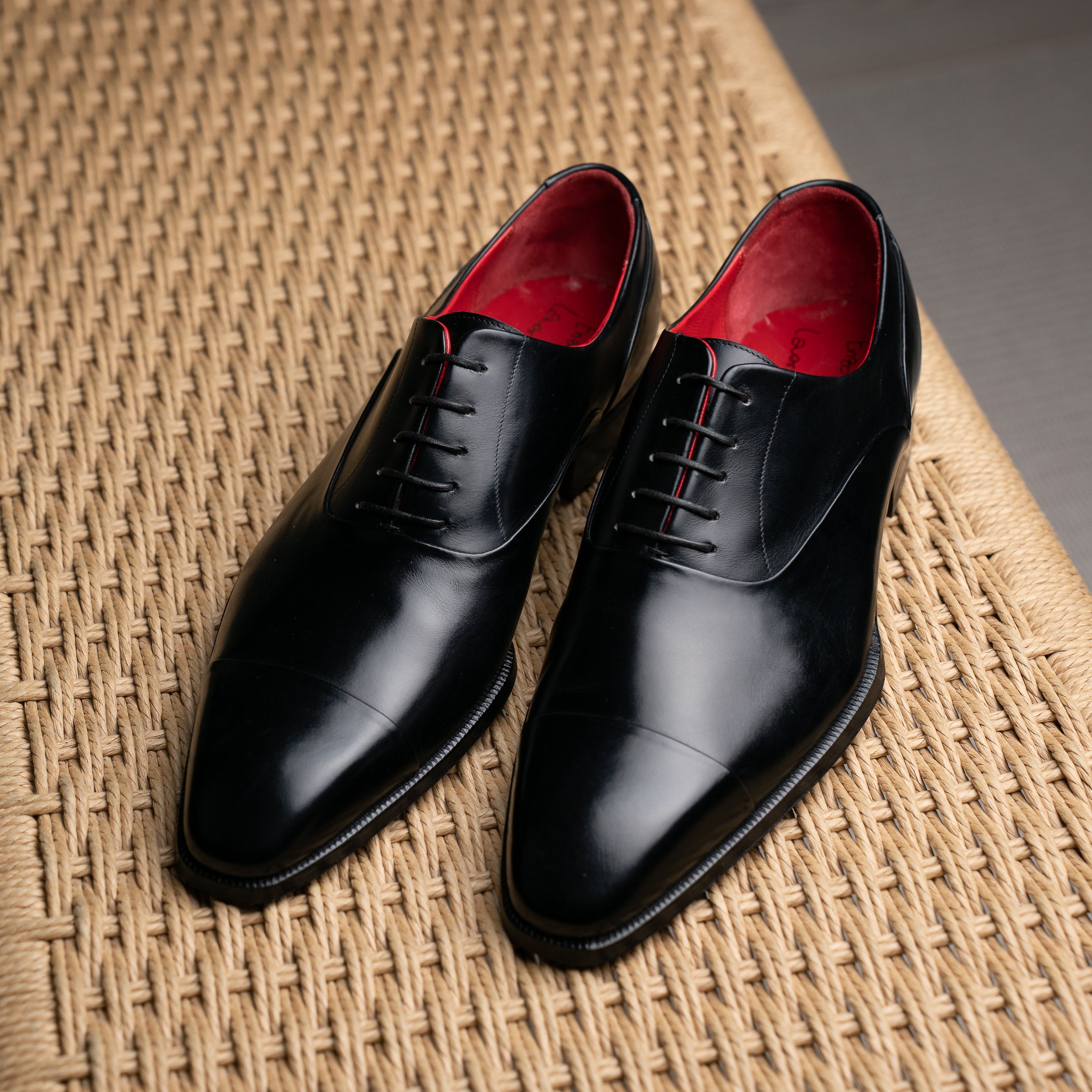 Style IS-105 - Black Calf