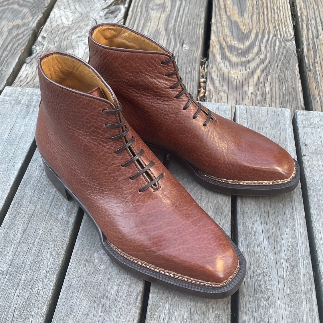 Style 4054 - Dark Peanut Bison