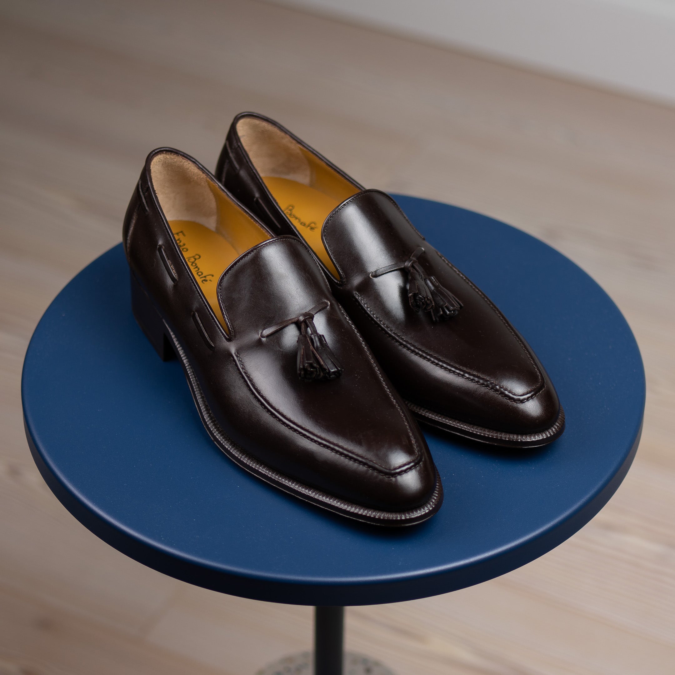 Style 2424 - Vitello Dark Meleze